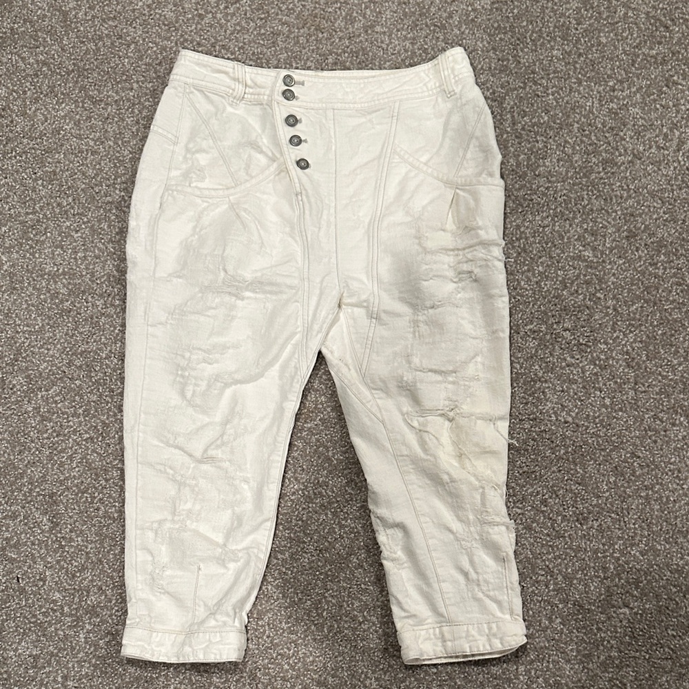 Free People White Button-Up Distressed Drop Crotch Capris-Size 0